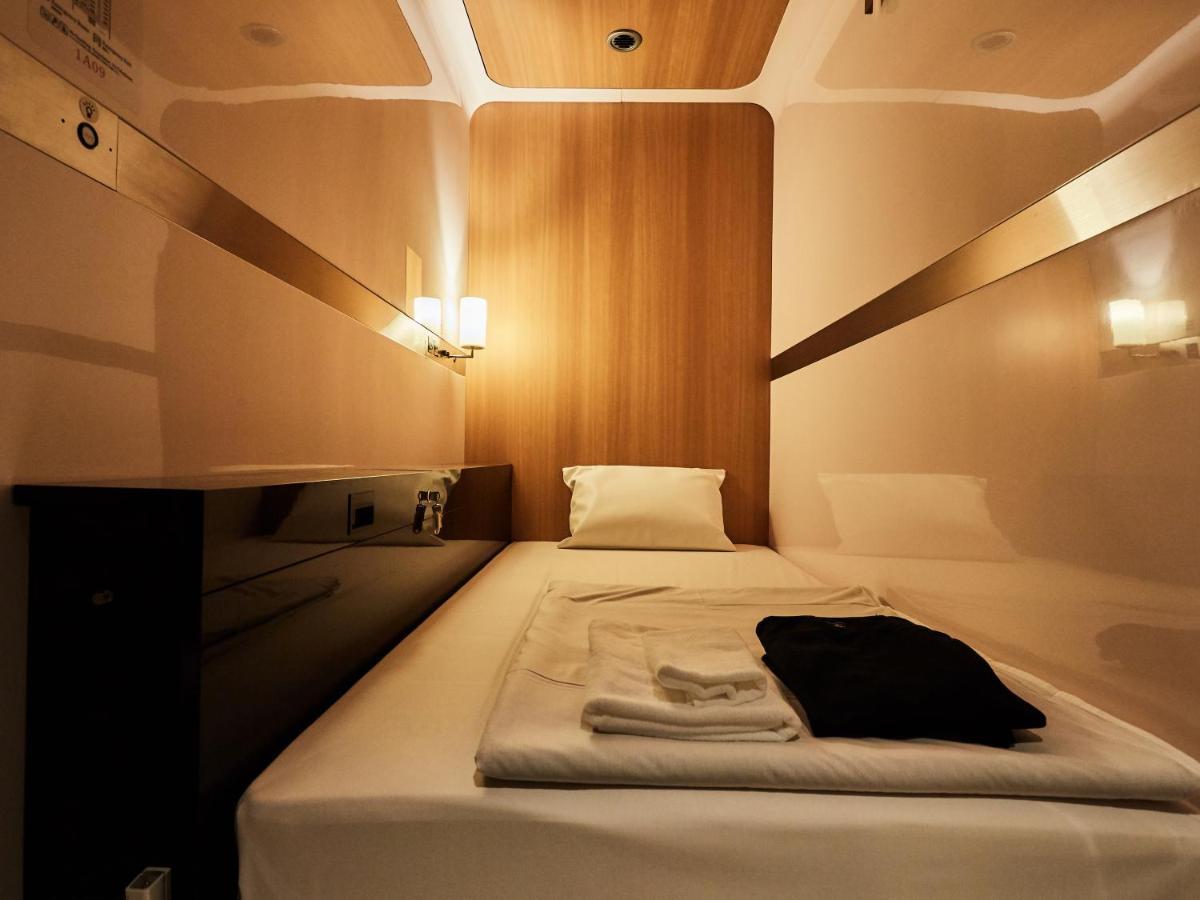 First Cabin Nishi Umeda Osaka Exterior photo
